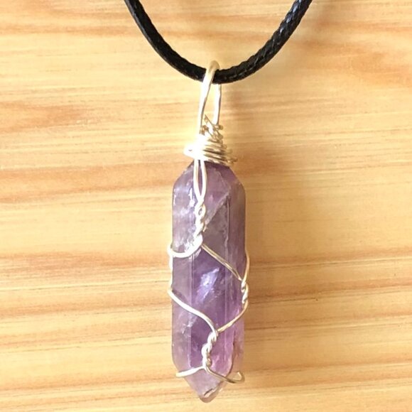 Amethyst Natural Gemstone Hexagonal Point Wire Wrapped Pendant Necklace - Picture 1 of 2